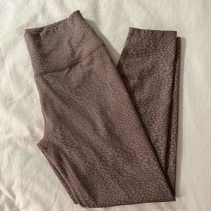 Beyond Yoga Midi High Waist Leggings